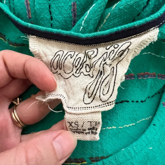 Ace and Jig Daisy in Aloha - Picture 3 of 4